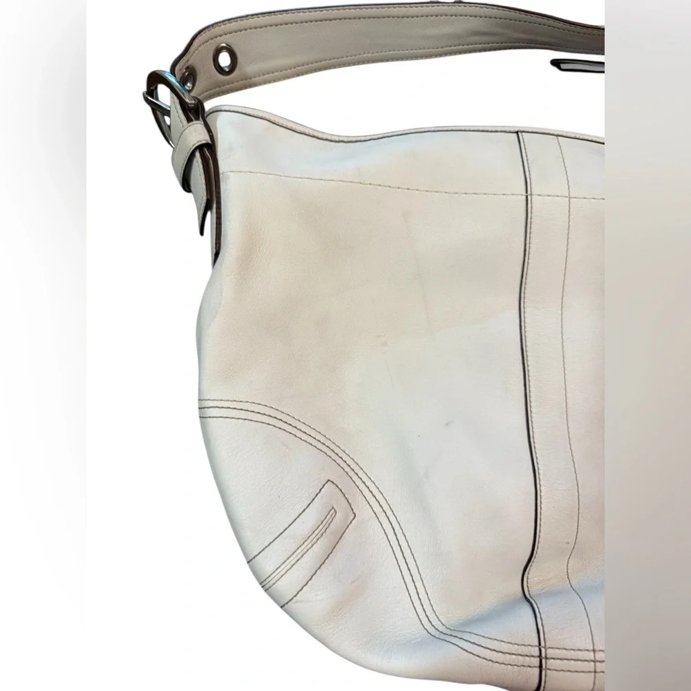 Coach Leather 8A03 Shoulder Bag in Bone With Silver Hardware